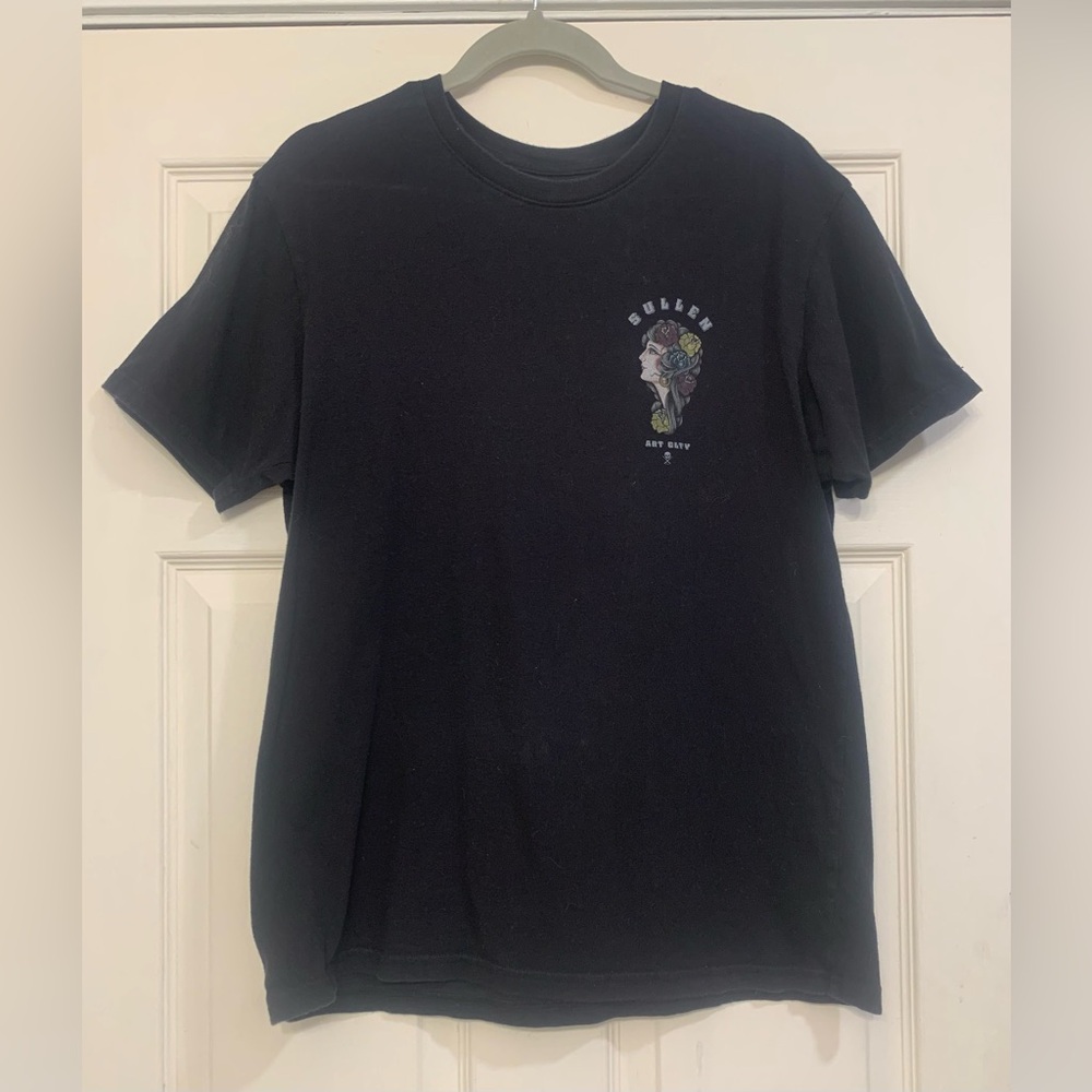 Sullen Art “Ross K Jones” Graphic Medium T-Shirt.            2719
